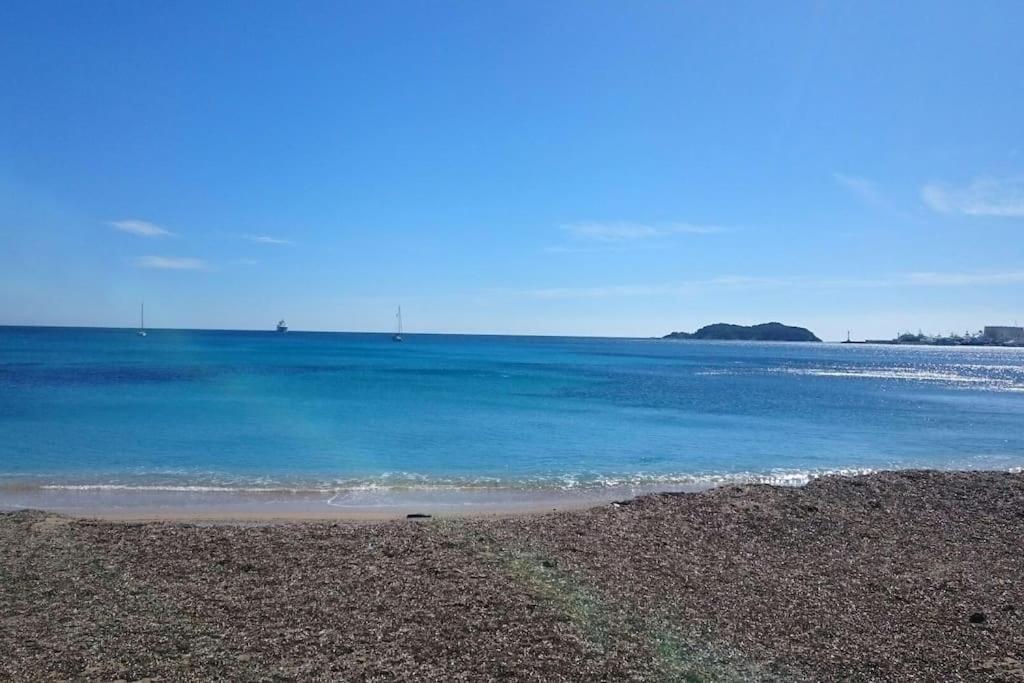 T3 Sur La Plage Vue Feerique Mer,Wifi, Parking Inclus , Clim لا سيوتا المظهر الخارجي الصورة