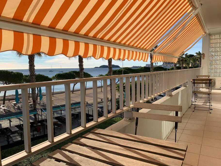 T3 Sur La Plage Vue Feerique Mer,Wifi, Parking Inclus , Clim لا سيوتا المظهر الخارجي الصورة