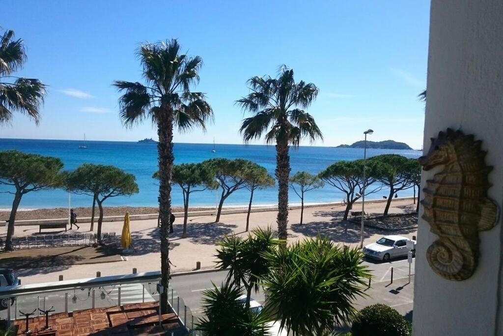 T3 Sur La Plage Vue Feerique Mer,Wifi, Parking Inclus , Clim لا سيوتا المظهر الخارجي الصورة