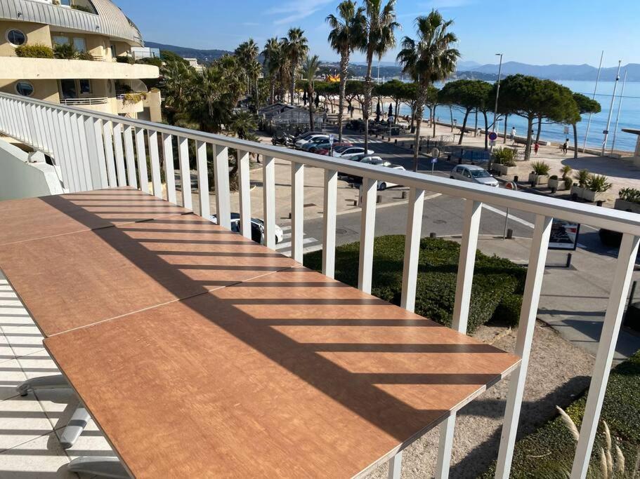 T3 Sur La Plage Vue Feerique Mer,Wifi, Parking Inclus , Clim لا سيوتا المظهر الخارجي الصورة