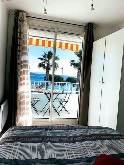 T3 Sur La Plage Vue Feerique Mer,Wifi, Parking Inclus , Clim لا سيوتا المظهر الخارجي الصورة