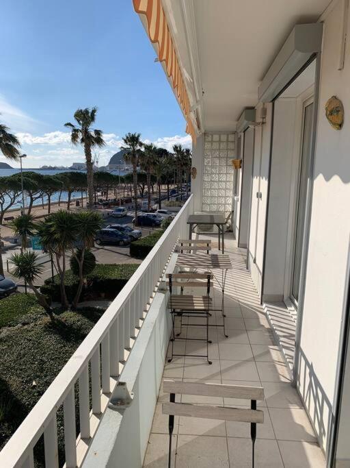 T3 Sur La Plage Vue Feerique Mer,Wifi, Parking Inclus , Clim لا سيوتا المظهر الخارجي الصورة